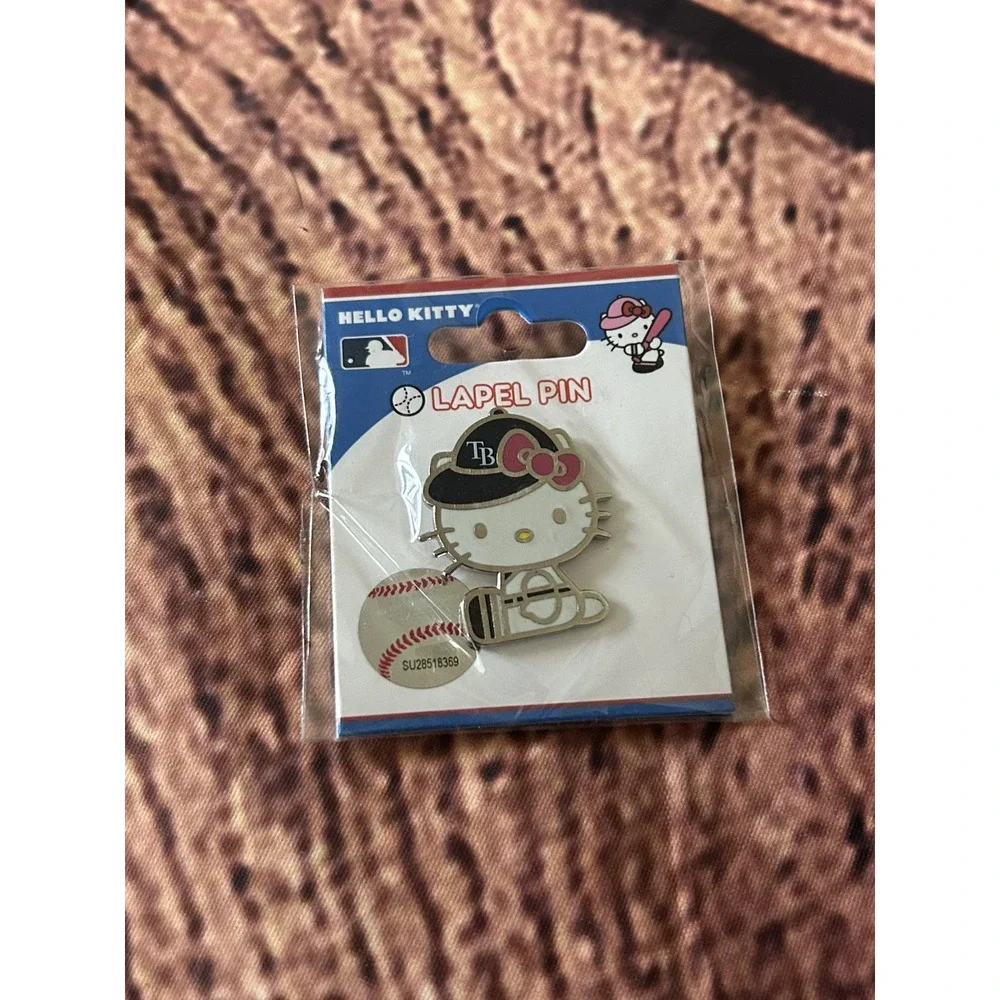 Hello Kitty Tampa Bay‎ Rays MLB Baseball Lapel Pin New Collectible Fan Accessory